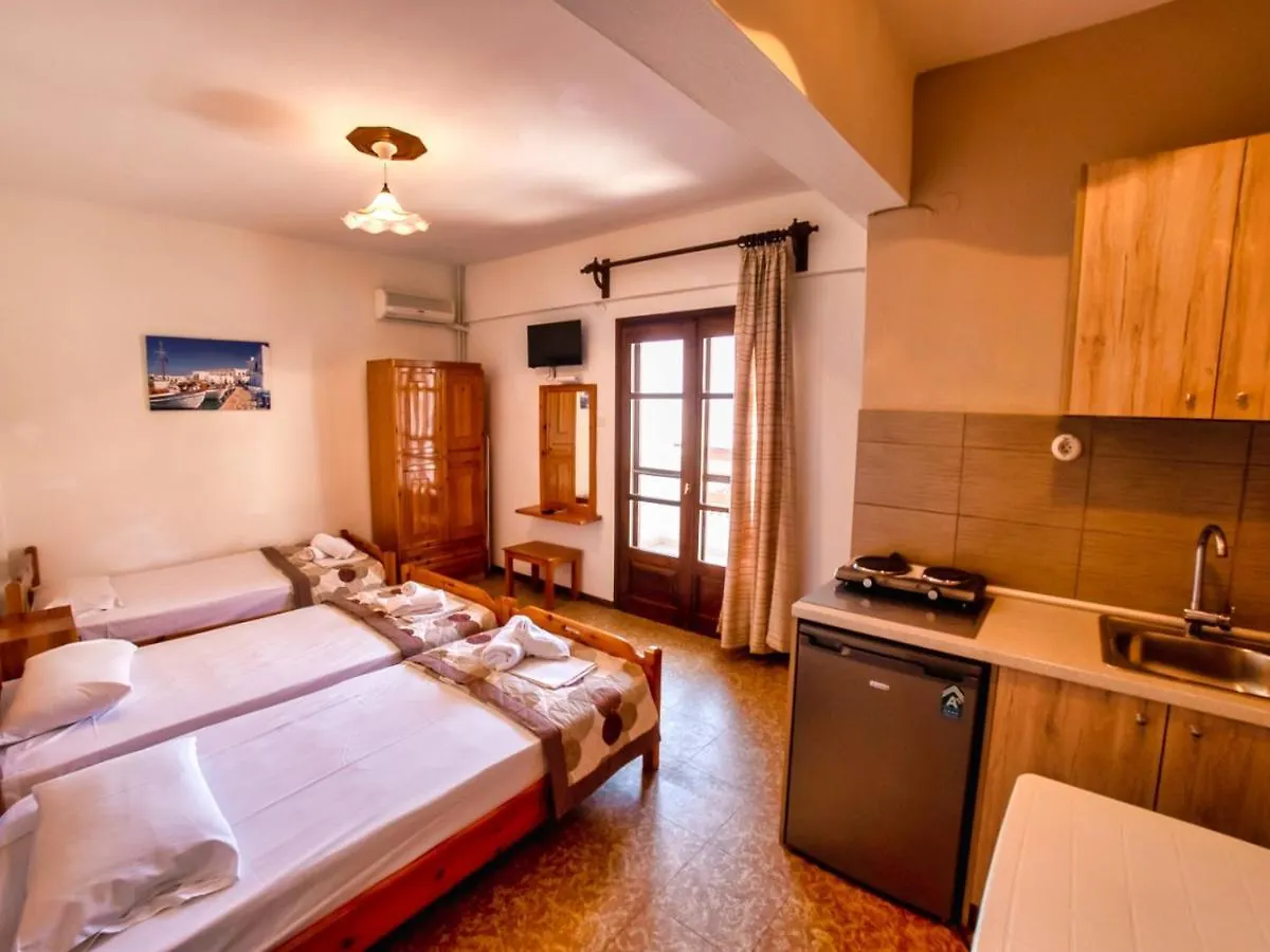 Hotel Pirgioti 0*, Flogita Grécia