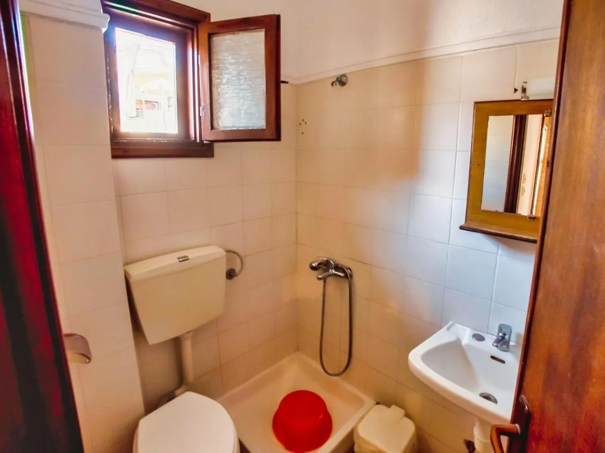 Hotel Pirgioti Casa de hóspedes Flogita