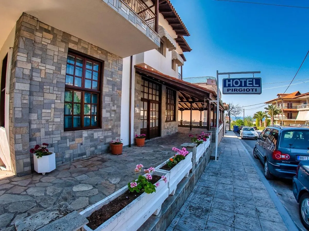 Hotel Pirgioti 0*, Flogita
