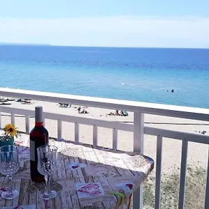 Vasileiadou Coastal Apartment